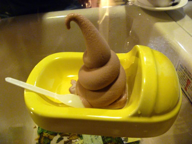 Десерт в тайваньском ресторане Modern Toilet