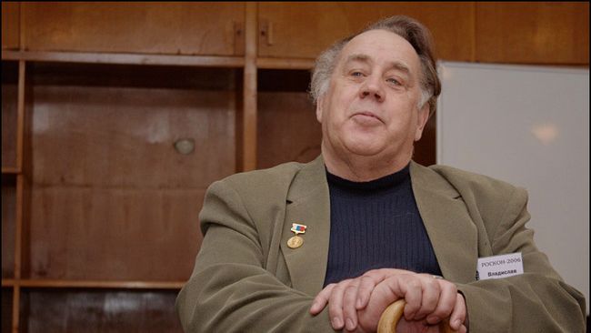 Писатель Владислав Крапивин Писатель Владислав Крапивин
