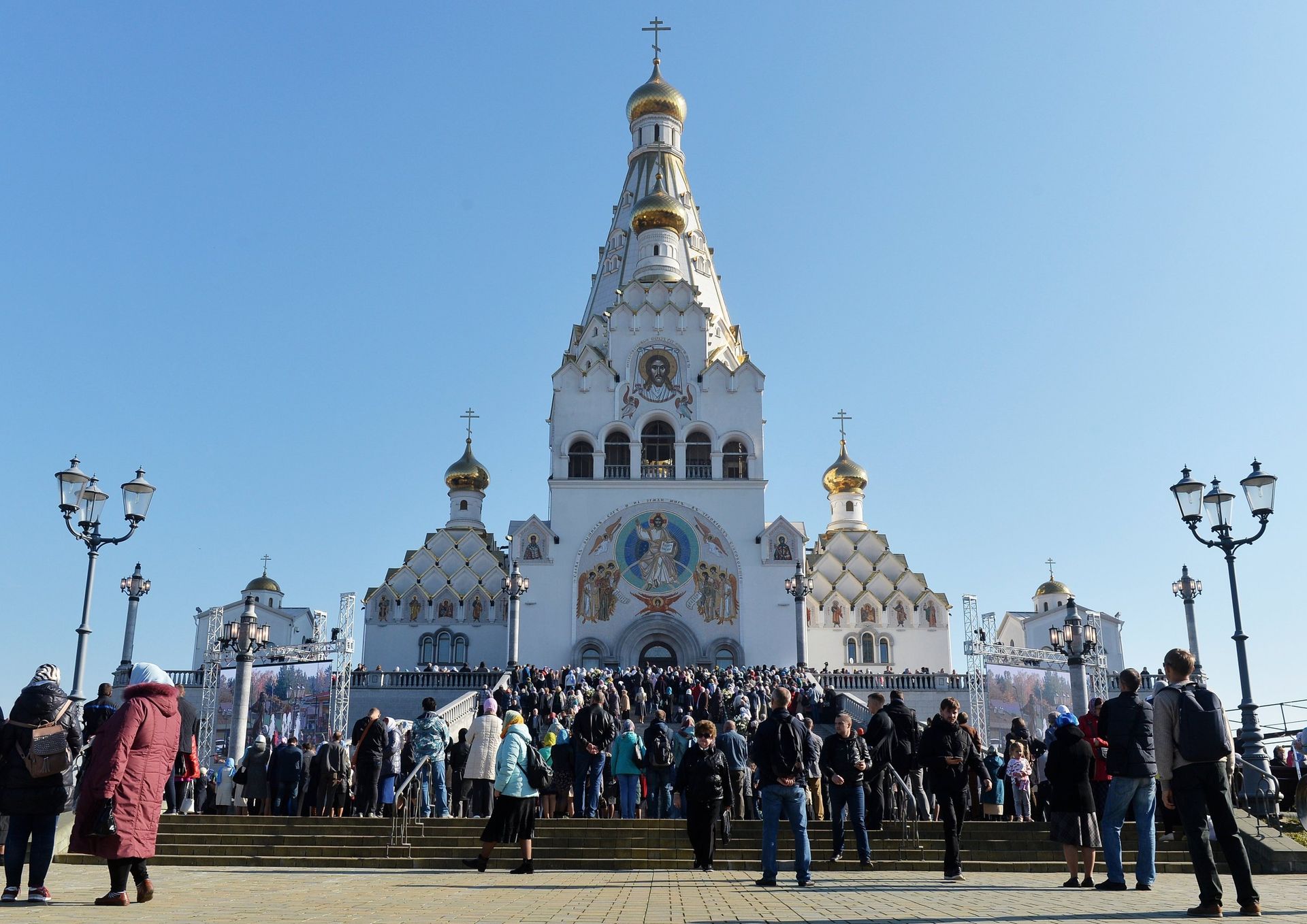 Минский храм-памятника во имя Всех святых и в память о жертвах, спасению Отечества нашего послуживших (Всехсвятская церковь). 14 октября 2018 Минский храм-памятника во имя Всех святых и в память о жертвах, спасению Отечества нашего послуживших (Всехсвятская церковь). 14 октября 2018 - РИА Новости, 1920, 01.10.2020