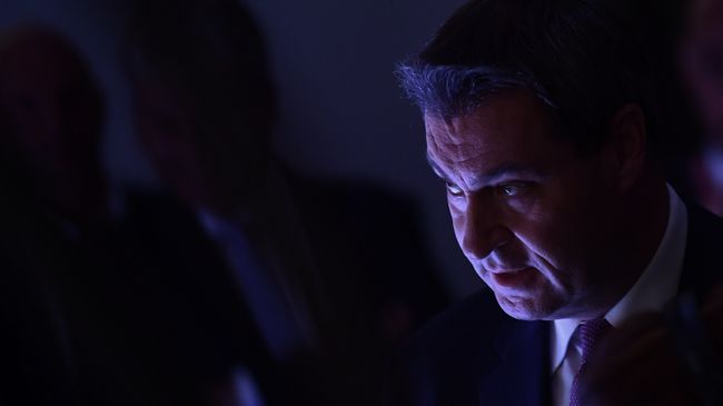 Премьер-министр Баварии Маркус Зёдер в штаб-квартире ХСС в баварском ландтаге. 14 октября 2018
