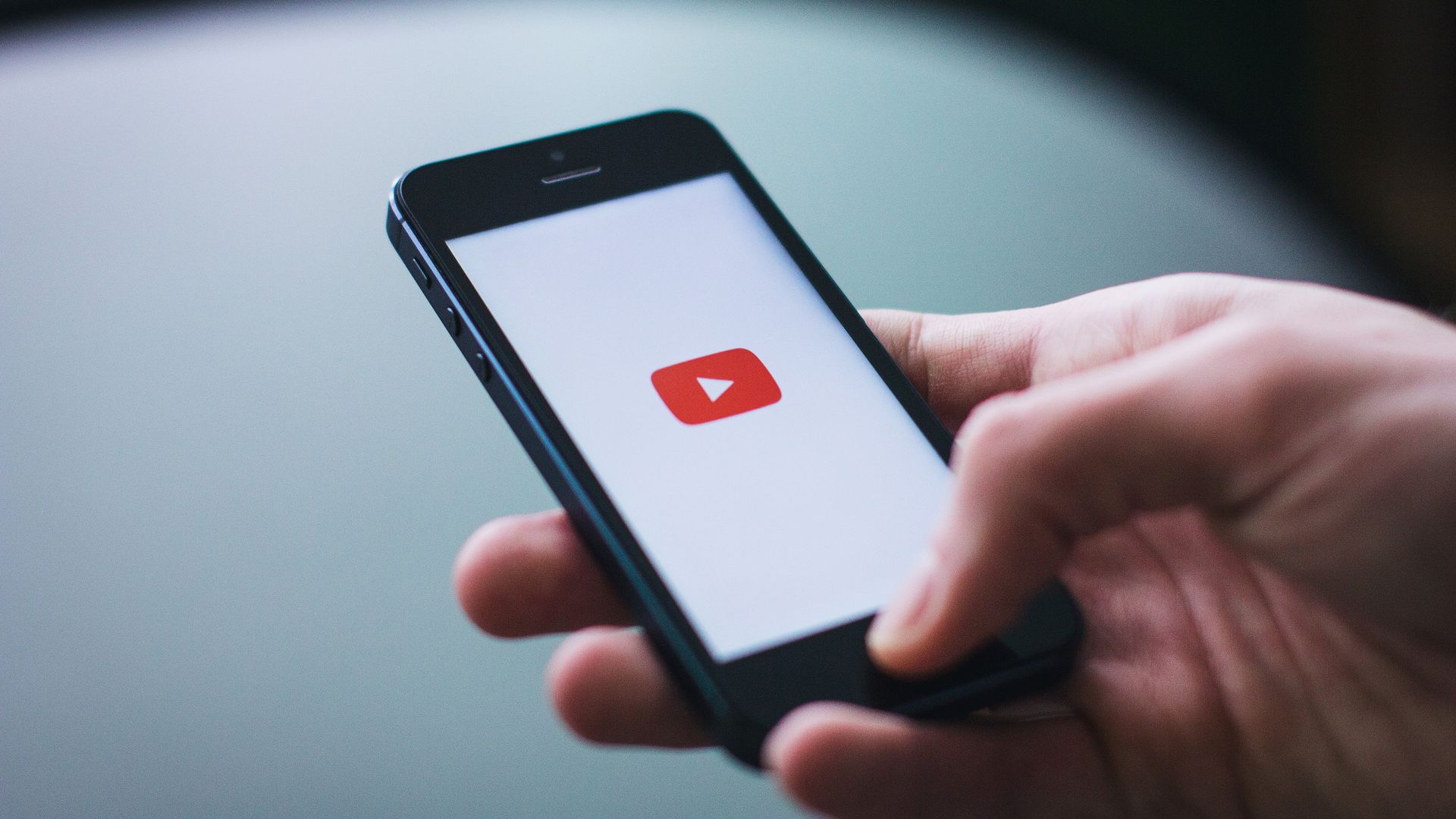 Логотип видеохостинга YouTube - РИА Новости, 1920, 23.11.2020