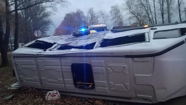 На месте ДТП с участием автобуса и микроавтобуса на трассе А-108 в Дмитровском районе Подмосковья На месте ДТП с участием автобуса и микроавтобуса на трассе А-108 в Дмитровском районе Подмосковья