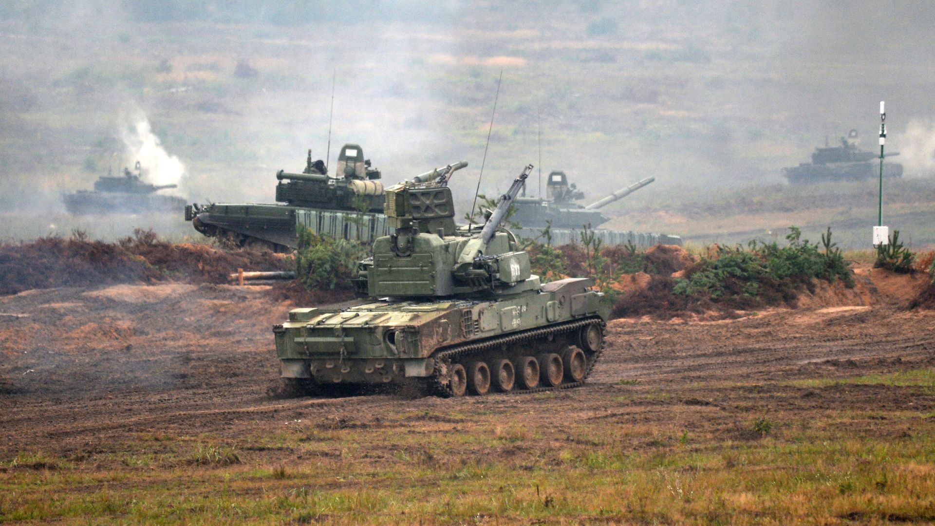 Зенитный пушечно-ракетный комплекс 2С6 Тунгуска Зенитный пушечно-ракетный комплекс 2С6 Тунгуска - РИА Новости, 1920, 27.03.2026