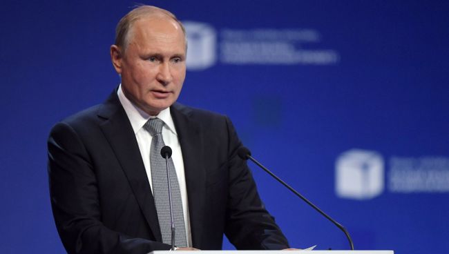 Владимир Путин выступает на форуме Малый бизнес – национальный проект!. 23 октября 2018 Владимир Путин выступает на форуме Малый бизнес – национальный проект!. 23 октября 2018