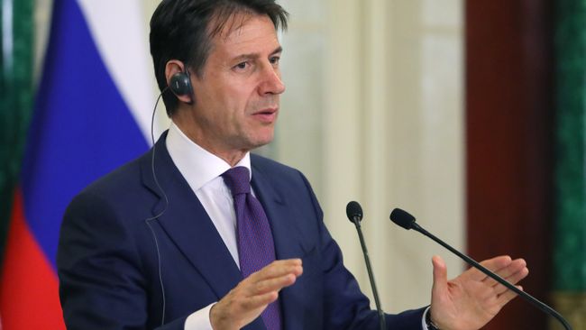 Премьер-министр Италии Джузеппе Конте Премьер-министр Италии Джузеппе Конте
