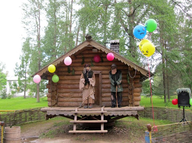 Избушка Бабы Яги в Кукобое