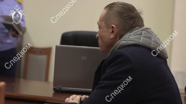Подозреваемого во взяточничестве Горбунова задержали в аэропорту. Кадры СК РФ