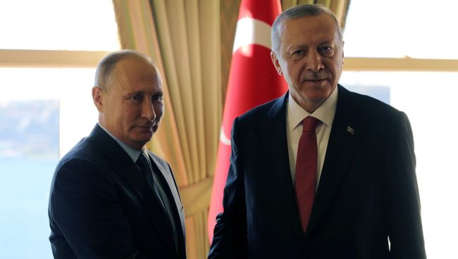 Владимир Путин и президент Турции Реджеп Тайип Эрдоган. Архивное фото Владимир Путин и президент Турции Реджеп Тайип Эрдоган. Архивное фото