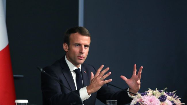 Президент Франции Эммануэль Макрон на пресс-конференции по итогам саммита по Сирии. 27 октября 2018 Президент Франции Эммануэль Макрон на пресс-конференции по итогам саммита по Сирии. 27 октября 2018
