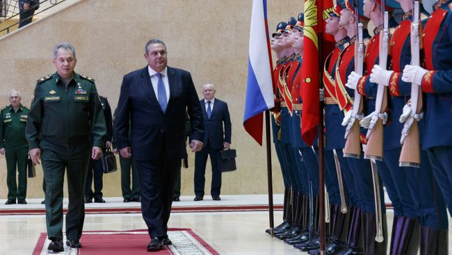 Министр обороны РФ Сергей Шойгу на встрече с министром обороны Греции Паносом Камменосом. 29 октября 2018 Министр обороны РФ Сергей Шойгу на встрече с министром обороны Греции Паносом Камменосом. 29 октября 2018