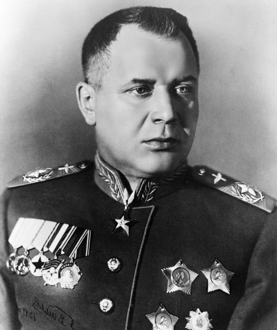Маршал авиации Александр Новиков Маршал авиации Александр Новиков