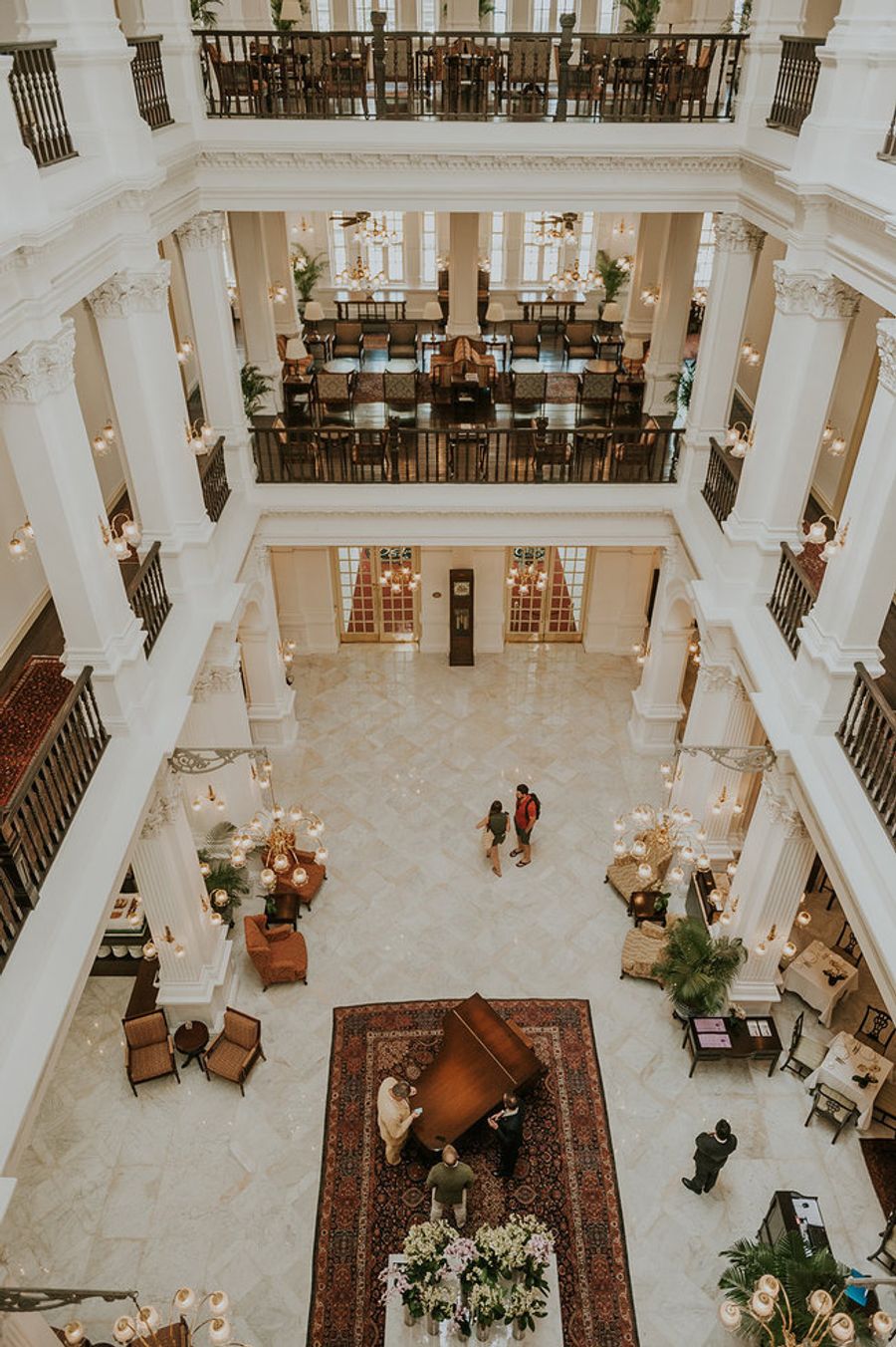 Общественное пространство, отель Raffles Singapore Общественное пространство, отель Raffles Singapore