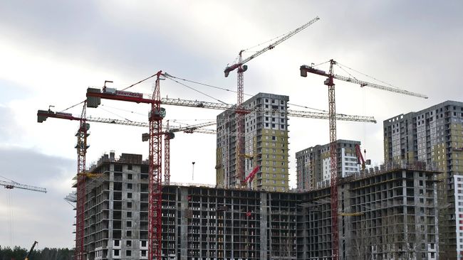 Строительство жилого комплекса. Архивное фото Строительство жилого комплекса. Архивное фото