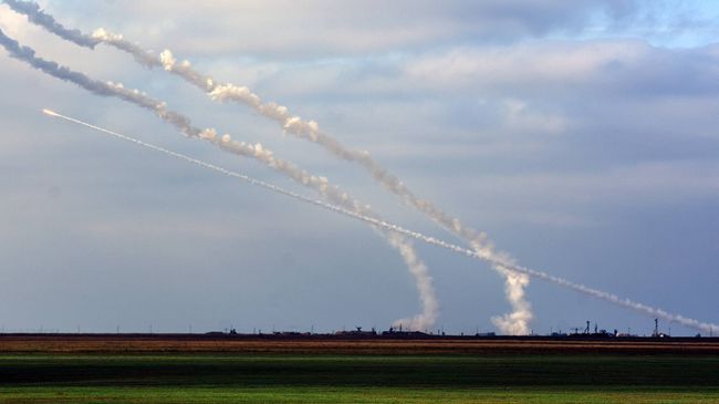 Ракетные стрельбы в Херсонской области Украины