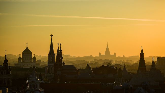 Вид на Москву со смотровой площадки Центрального детского мира. Архивное фото Вид на Москву со смотровой площадки Центрального детского мира. Архивное фото
