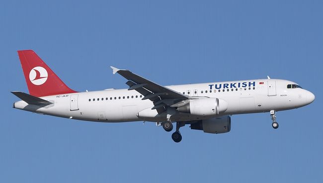 Самолет Airbus A320 авиакомпании Turkish airlines