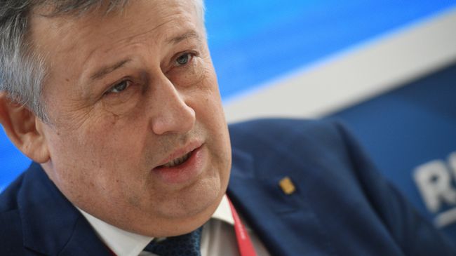Губернатор Ленинградской области Александр Дрозденко Губернатор Ленинградской области Александр Дрозденко