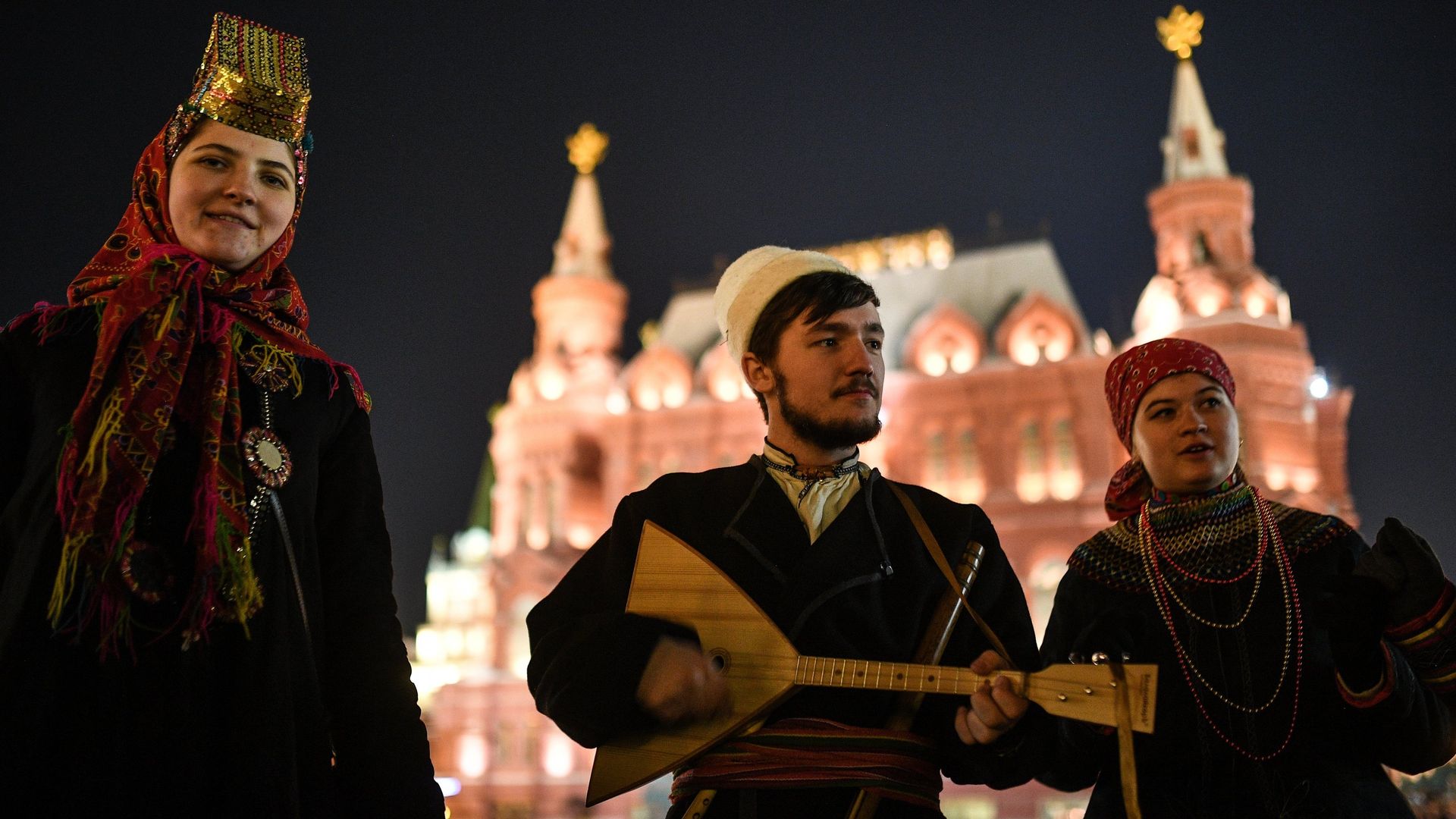 Артисты на Манежной площади в Москве Артисты на Манежной площади в Москве - РИА Новости, 1920, 02.11.2023