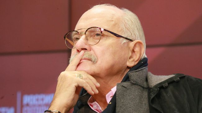 Председатель Союза кинематографистов России, режиссер Никита Михалков на IX Международной конференции Зиновьевские чтения Председатель Союза кинематографистов России, режиссер Никита Михалков на IX Международной конференции Зиновьевские чтения