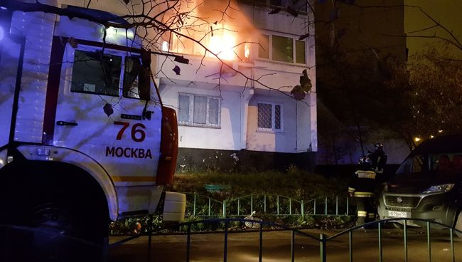 Пожар в жилом доме на юго-западе Москвы. 10 ноября 2018 Пожар в жилом доме на юго-западе Москвы. 10 ноября 2018