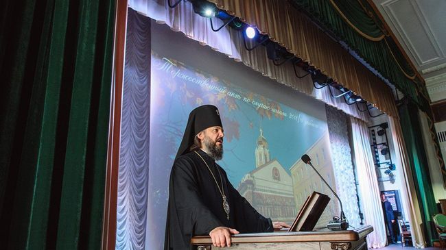Ректор Сретенской семинарии архиепископ Верейский Амвросий Ректор Сретенской семинарии архиепископ Верейский Амвросий