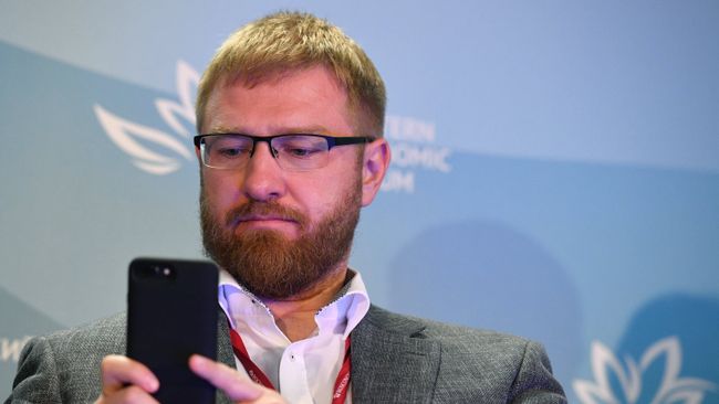 Первый заместитель председателя Комиссии общественной палаты РФ по развитию информационного сообщества, СМИ и массовых коммуникаций Александр Малькевич Первый заместитель председателя Комиссии общественной палаты РФ по развитию информационного сообщества, СМИ и массовых коммуникаций Александр Малькевич