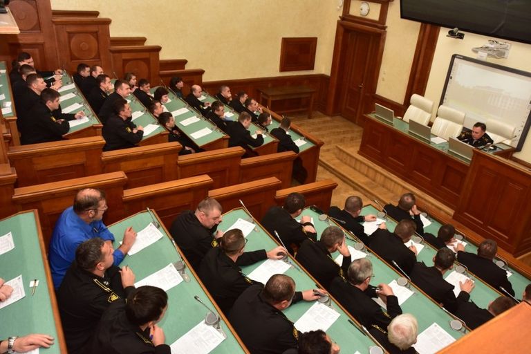 Географический диктант на площадке Военного Учебно-Научного Центра ВМФ в Санкт-Петербурге, где диктант написали около 300 слушателей и преподавателей Военно-Морской Академии им. Н.Г. Кузнецова. 11 ноября 2018