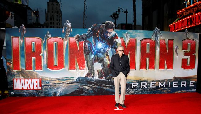 Стэн Ли на премьере фильма Железный человек 3 в Голливуде. 24 апреля 2013 Стэн Ли на премьере фильма Железный человек 3 в Голливуде. 24 апреля 2013
