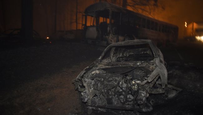 Лесной пожар в городе Парадайз в штате Калифорния Лесной пожар в городе Парадайз в штате Калифорния