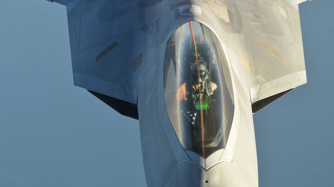 Истребитель ВВС США F-22 Raptor. Архивное фото Истребитель ВВС США F-22 Raptor. Архивное фото