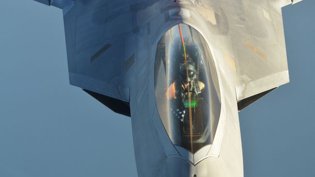 Истребитель ВВС США F-22 Raptor. Архивное фото Истребитель ВВС США F-22 Raptor. Архивное фото