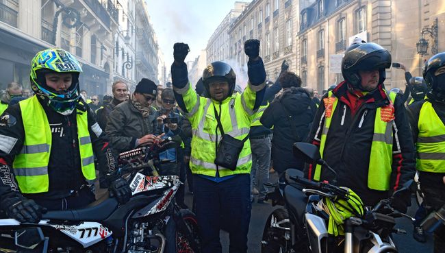 Акции протеста Желтые жилеты. Архивное фото Акции протеста Желтые жилеты. Архивное фото