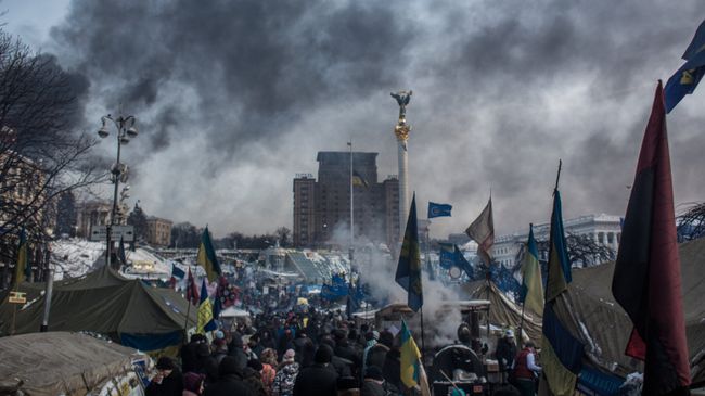 Лагерь митингующих на площади Независимости в Киеве Лагерь митингующих на площади Независимости в Киеве