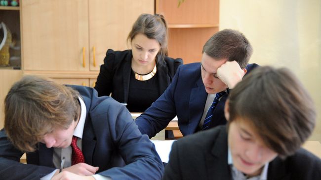 Ученики во время урока Ученики во время урока