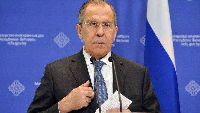 Глава МИД РФ Сергей Лавров на совместном заявлении для прессы по итогам встречи с главой МИД Белоруссии Владимиром Макеем в Минске. 21 ноября 2018 Глава МИД РФ Сергей Лавров на совместном заявлении для прессы по итогам встречи с главой МИД Белоруссии Владимиром Макеем в Минске. 21 ноября 2018