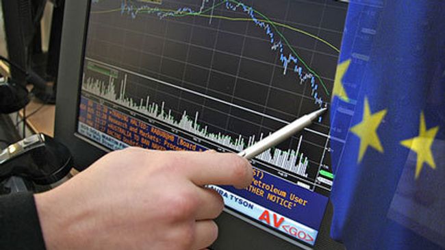 Биржи Европы открылись в минусе после решения S&P по банкам