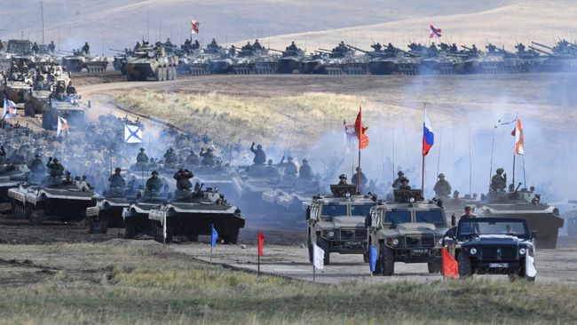 Учения Восток-2018 на полигоне Цугол в Забайкальском крае. Архивное фото Учения Восток-2018 на полигоне Цугол в Забайкальском крае. Архивное фото
