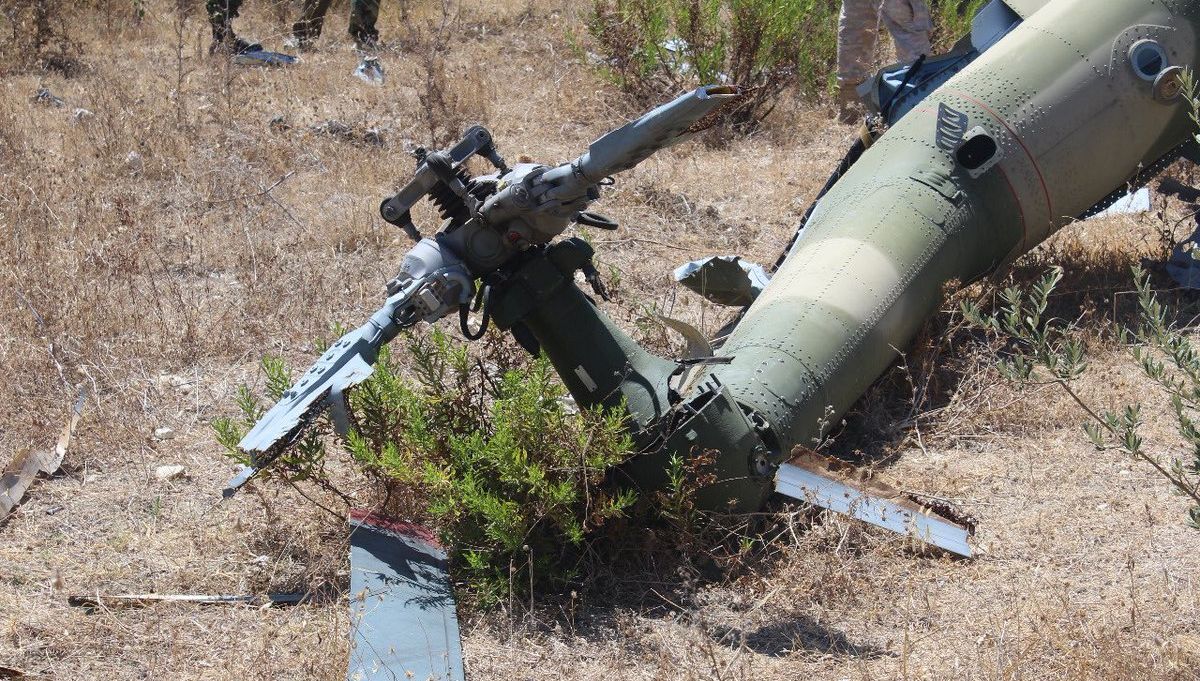 В рамках уголовного дела об убийстве в Сирии пилота СУ-24М Олега Пешкова и морского пехотинца Александра Позынича в провинции Латакия следователями СК России осмотрены места крушения российского бомбардировщика и вертолета спасательной группы В рамках уголовного дела об убийстве в Сирии пилота СУ-24М Олега Пешкова и морского пехотинца Александра Позынича в провинции Латакия следователями СК России осмотрены места крушения российского бомбардировщика и вертолета спасательной группы - РИА Новости, 1920, 23.11.2018