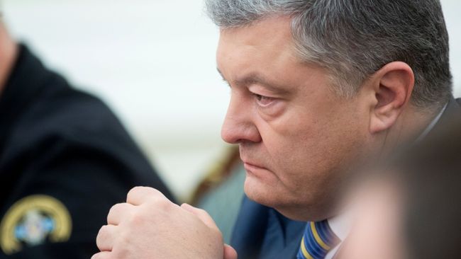 Президент Украины Петр Порошенко на заседании Совета национальной безопасности и обороны Украины