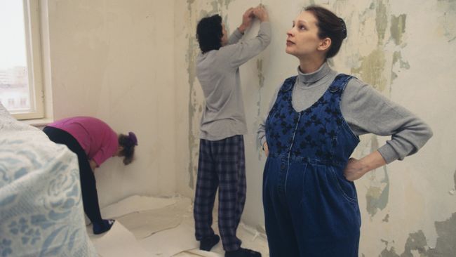 Прима-балерина Московского музыкального театра имени К.С. Станиславского и Вл.И. Немировича-Данченко, заслуженная артистка России Татьяна Анатольевна Чернобровкина во время ремонта в квартире