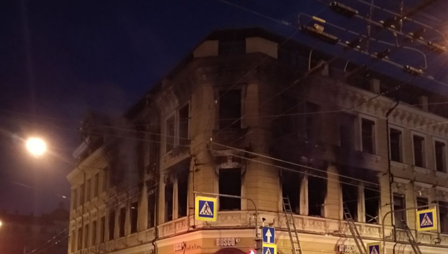 Пожар на улице Большой проспект Петроградской стороны в Санкт-Петербурге. 26 ноября 2018