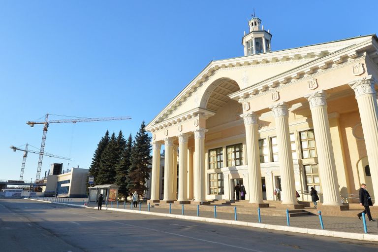 Здания международного аэропорта Челябинск Здания международного аэропорта Челябинск