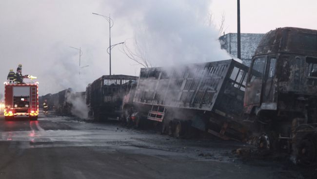 Последствия взрыва вблизи химзавода в городе Чжанцзякоу провинции Хэбэй на севере Китая. 28 ноября 2018 Последствия взрыва вблизи химзавода в городе Чжанцзякоу провинции Хэбэй на севере Китая. 28 ноября 2018