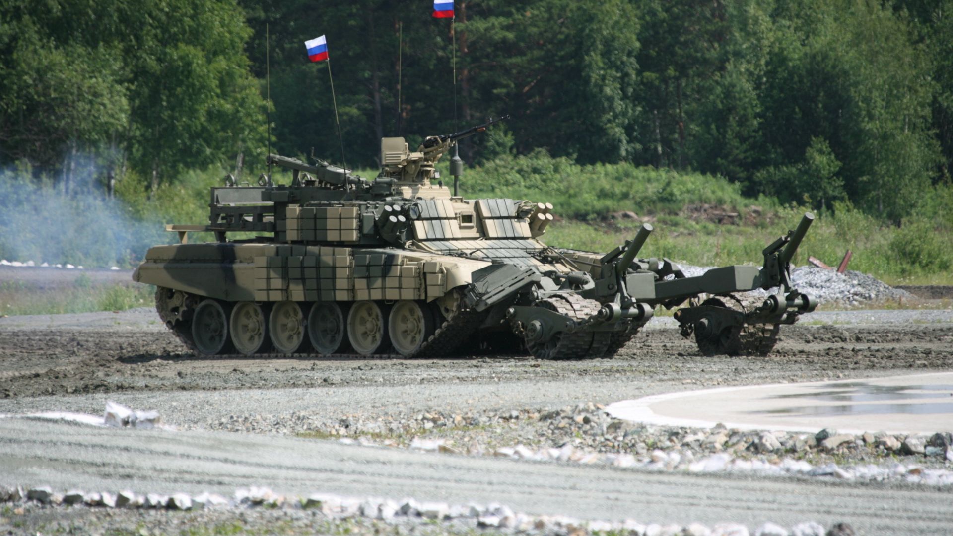 Бронированная машина разминирования БМР-3М Бронированная машина разминирования БМР-3М - РИА Новости, 1920, 06.05.2025