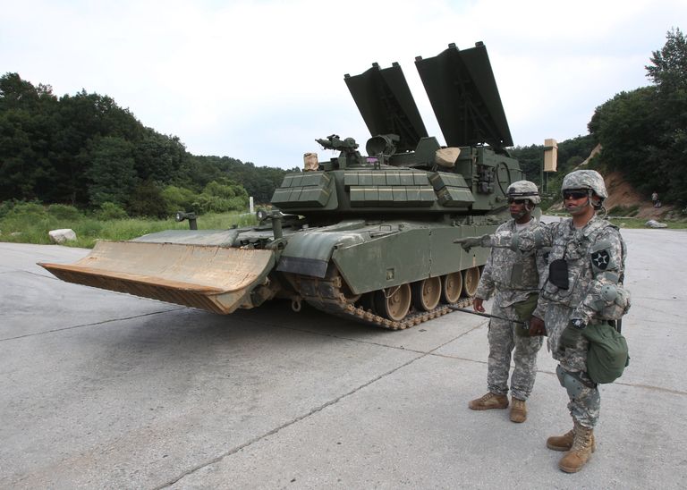 Американская машина разминирования Assault Breacher Vehicle (ABV) Американская машина разминирования Assault Breacher Vehicle (ABV)