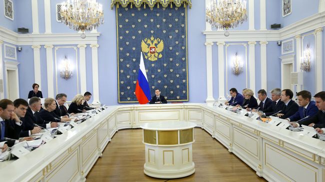 Дмитрий Медведев проводит совещание с членами кабинета министров РФ в Доме правительства РФ. 29 ноября 2018 Дмитрий Медведев проводит совещание с членами кабинета министров РФ в Доме правительства РФ. 29 ноября 2018