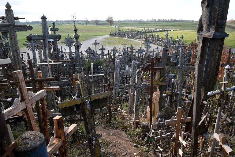 Достопримечательность Литвы – Гора Крестов Достопримечательность Литвы – Гора Крестов