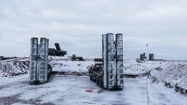 Зенитные ракетные комплексы С-400 Триумф в Крыму Зенитные ракетные комплексы С-400 Триумф в Крыму