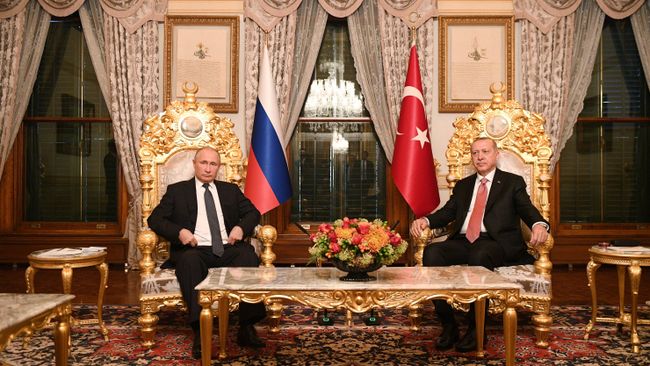 Президент России Владимир Путин и президент Турции Реджеп Тайип Эрдоган во время встречи Президент России Владимир Путин и президент Турции Реджеп Тайип Эрдоган во время встречи