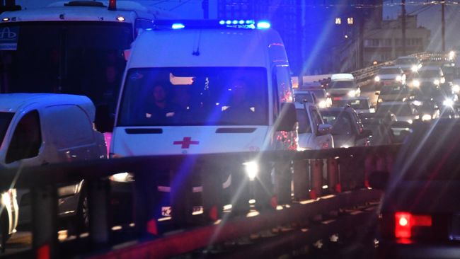 В Подмосковье такси столкнулось с тремя автомобилями